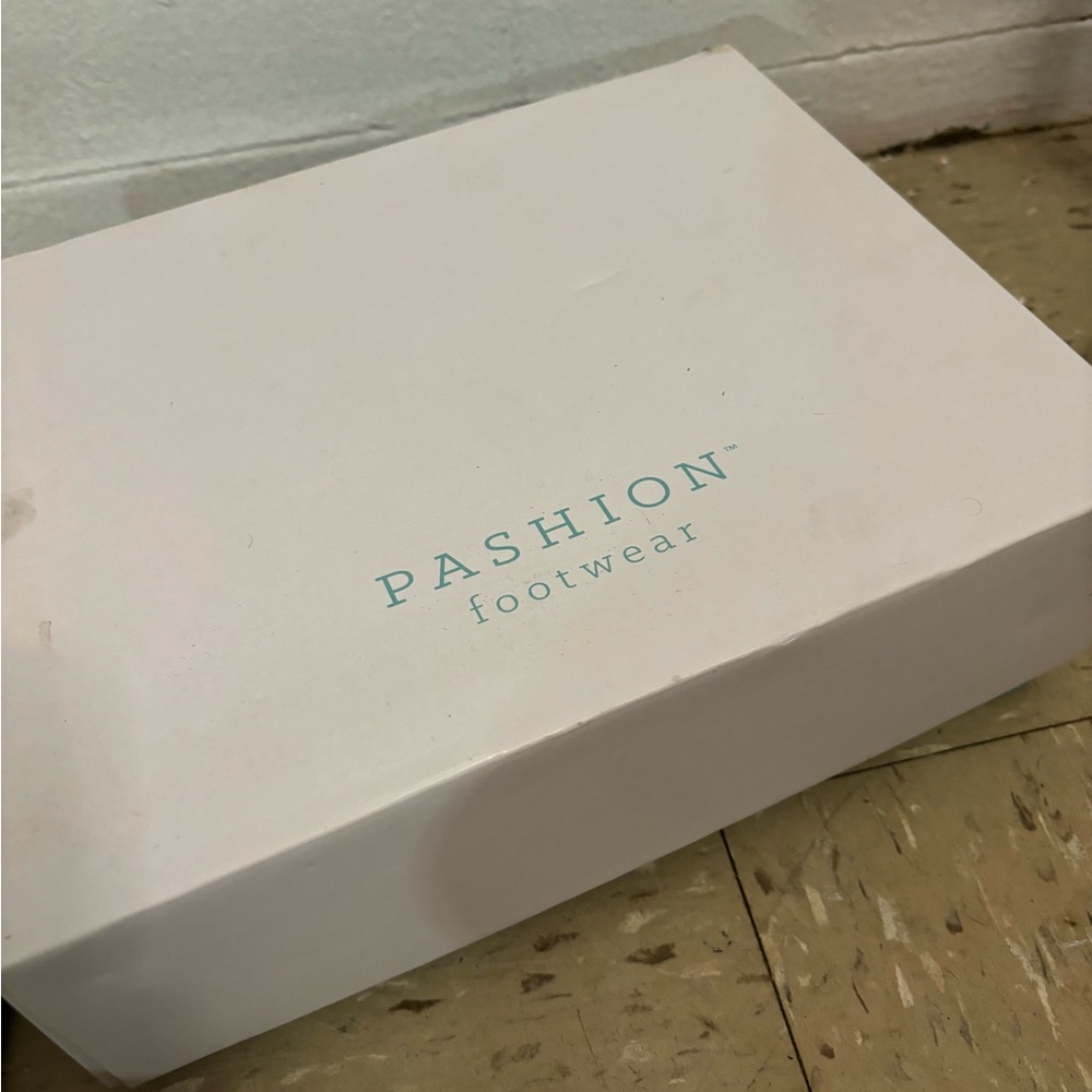 Pashion foot wear The D’Orsay 4” heel